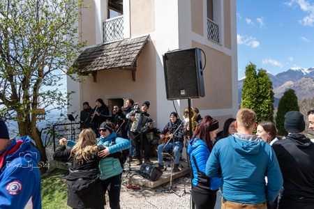 Pestro dogajanje na Dobrodelnih pohodih na SV. Primoža